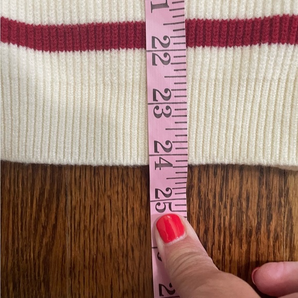 Pretty Garden Cream Colored Sweater Dark Red Stripes Size Small, NWT - Picture 8 of 9